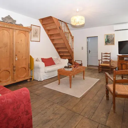 1 Bedroom Lovely Apartment In Ciamannacce Ciamannacce