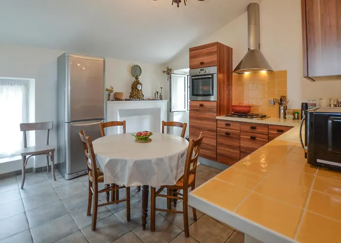 Appartement Stunning In *