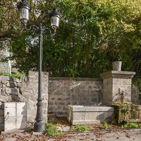 Stunning In Apartament